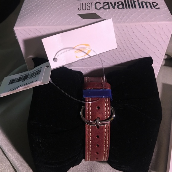 Just Cavalli watch - Picture 4 of 8